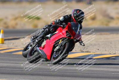 media/Dec-10-2023-SoCal Trackdays (Sun) [[0ce70f5433]]/Turn 4 (1145am)/